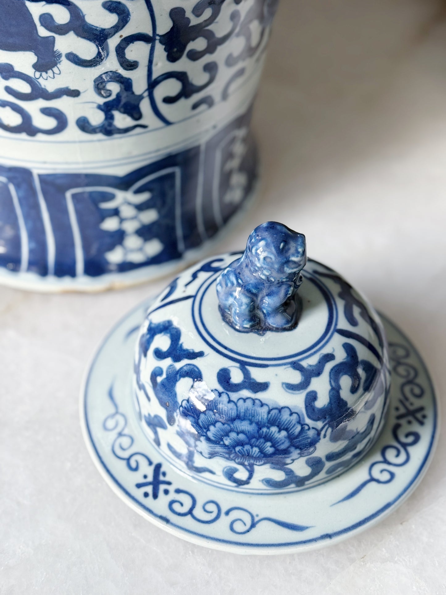 Large Blue & White Lion and Peony Temple Jar