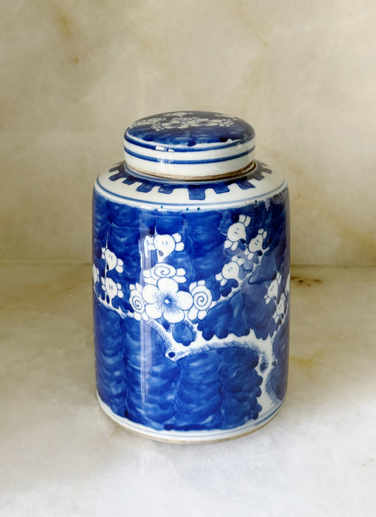 Blue & White Porcelain Plum Blossom Cylinder Caddy