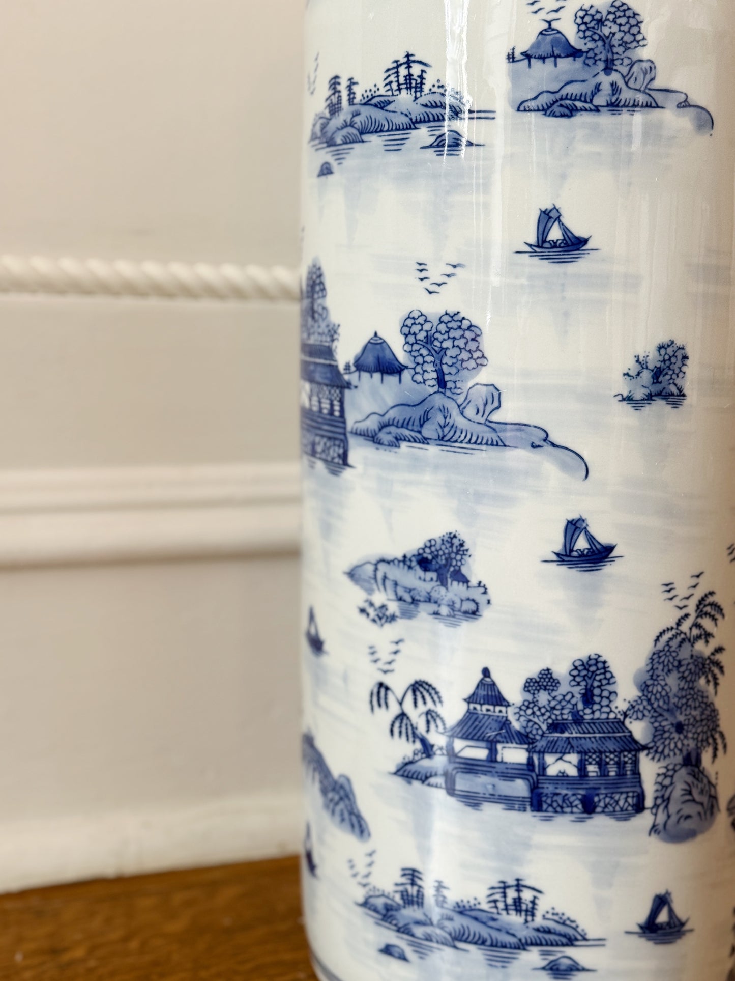 Blue & White Umbrella Stand - Blue Willow