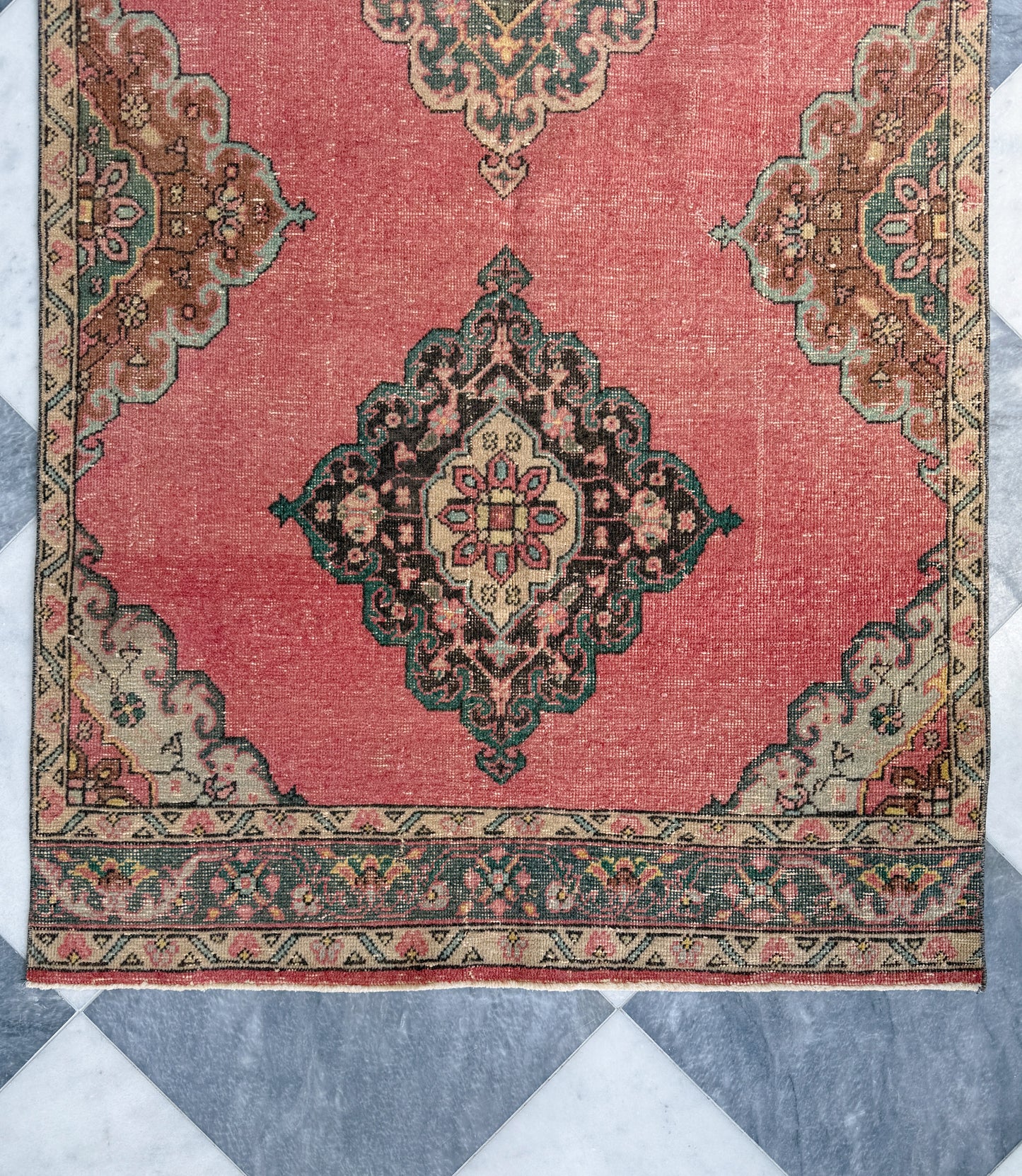 Vintage Turkish Oushak Runner Rug | Pink Medallion | 3.9' x 11.10'