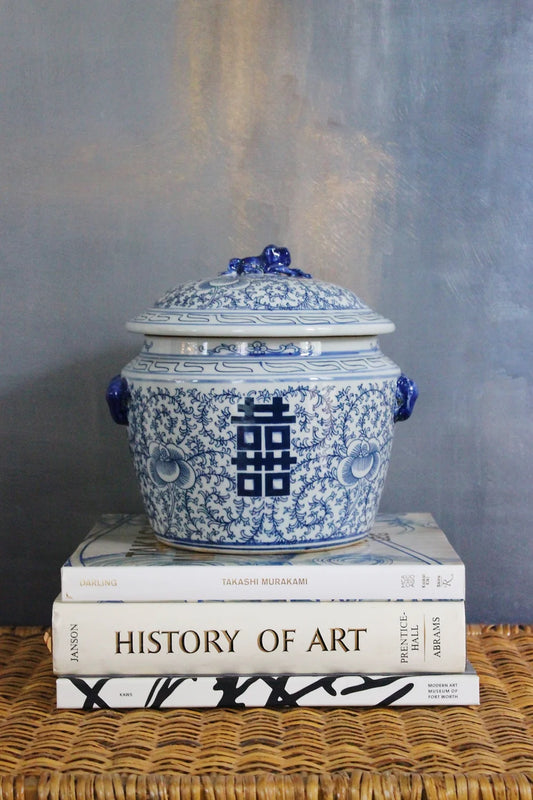 blue and white double happiness pot with foo dogs