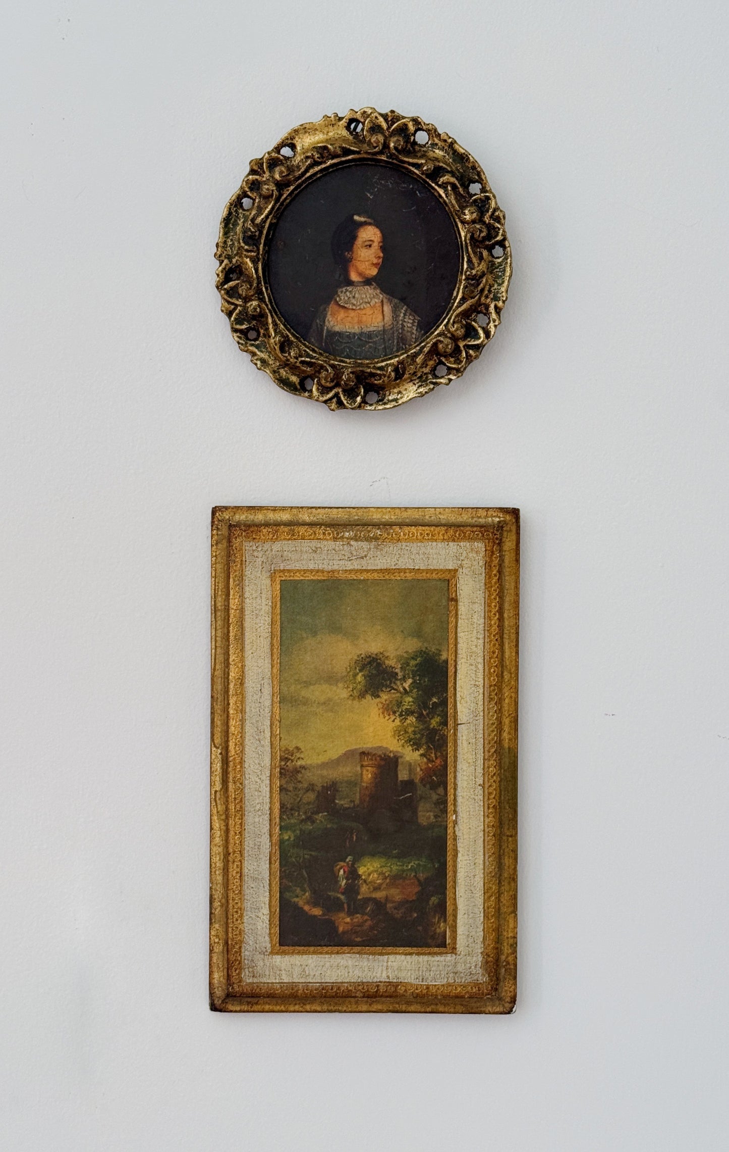 Vintage Florentine Style Round Portrait Wall Plaque