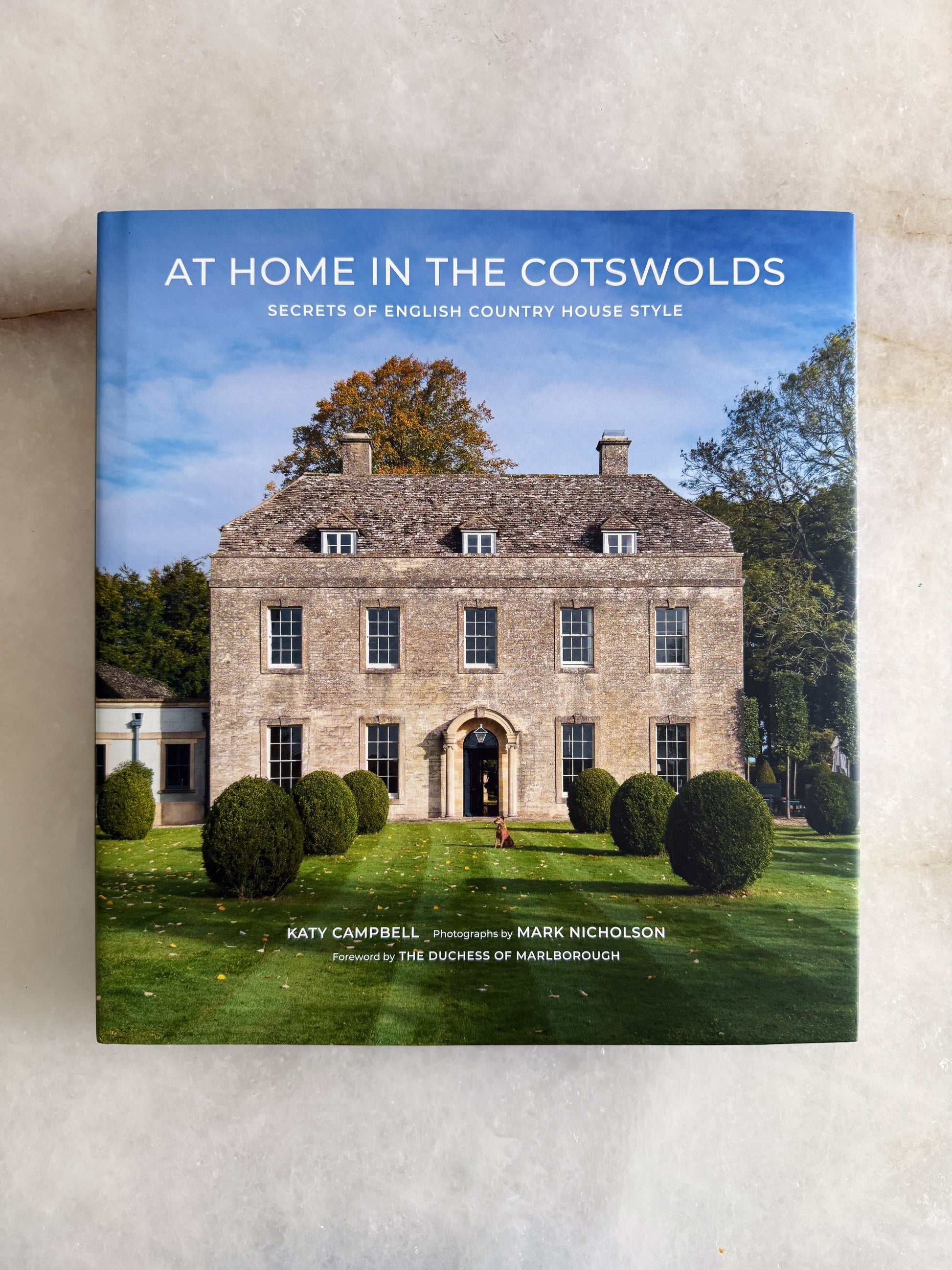 At Home in the Cotswolds: Secrets of English Country House Style