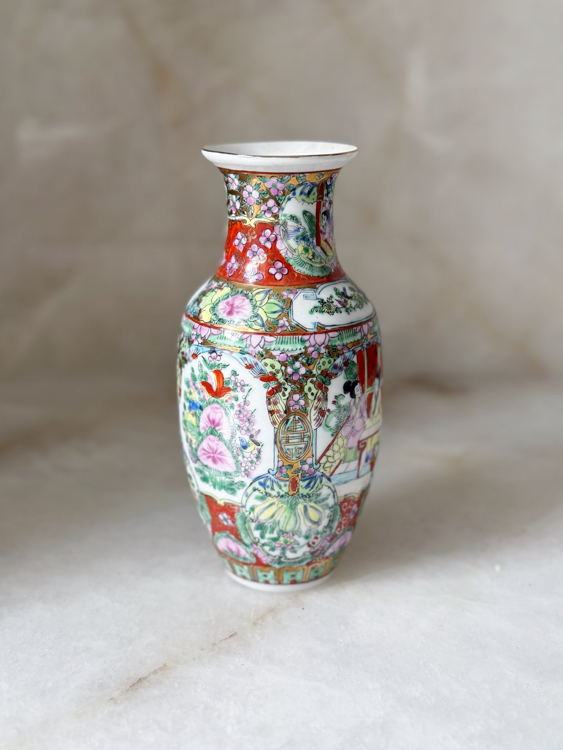 Vintage famille rose vase 