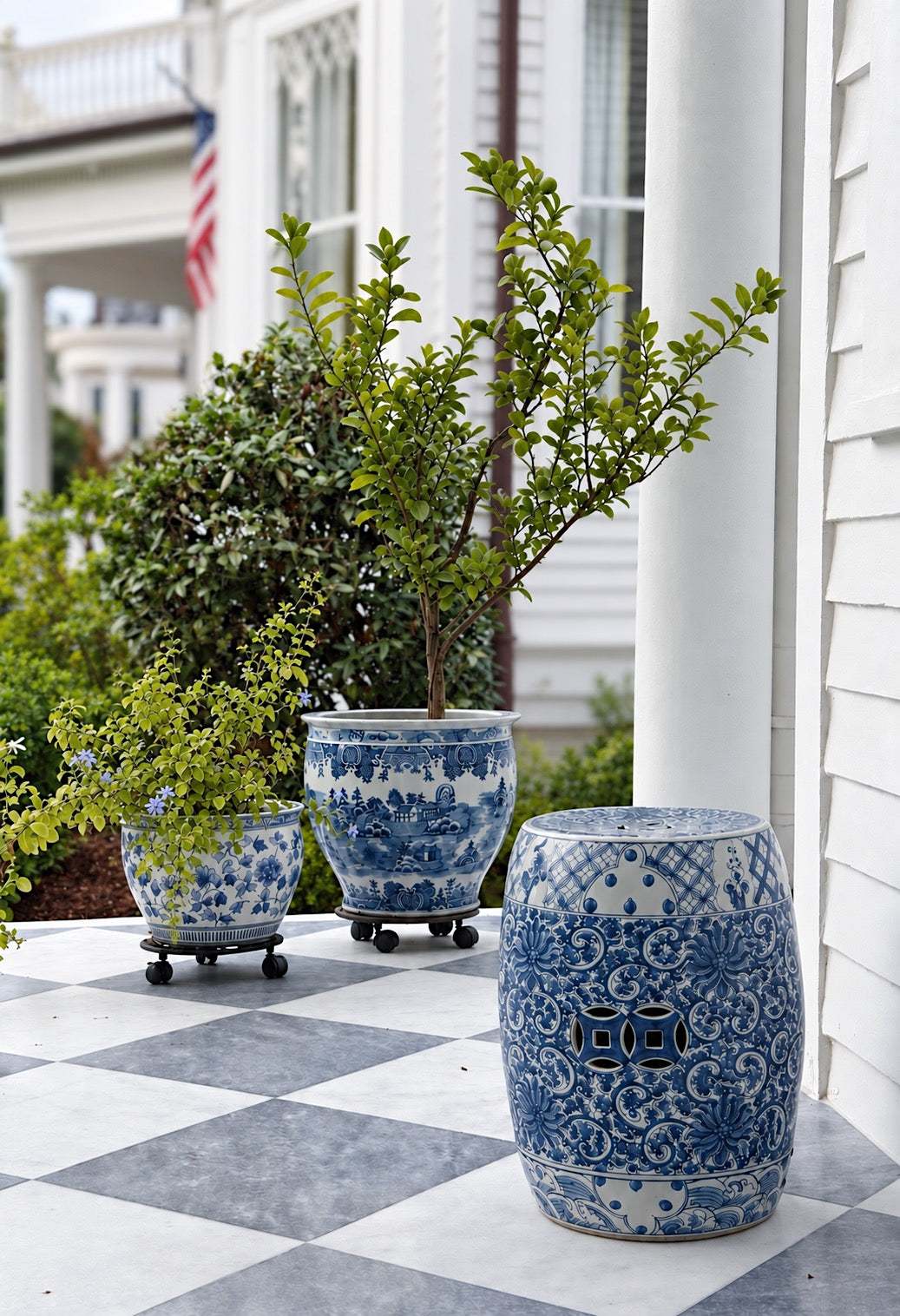 Hand-Painted Blue & White Lotus Garden Seat