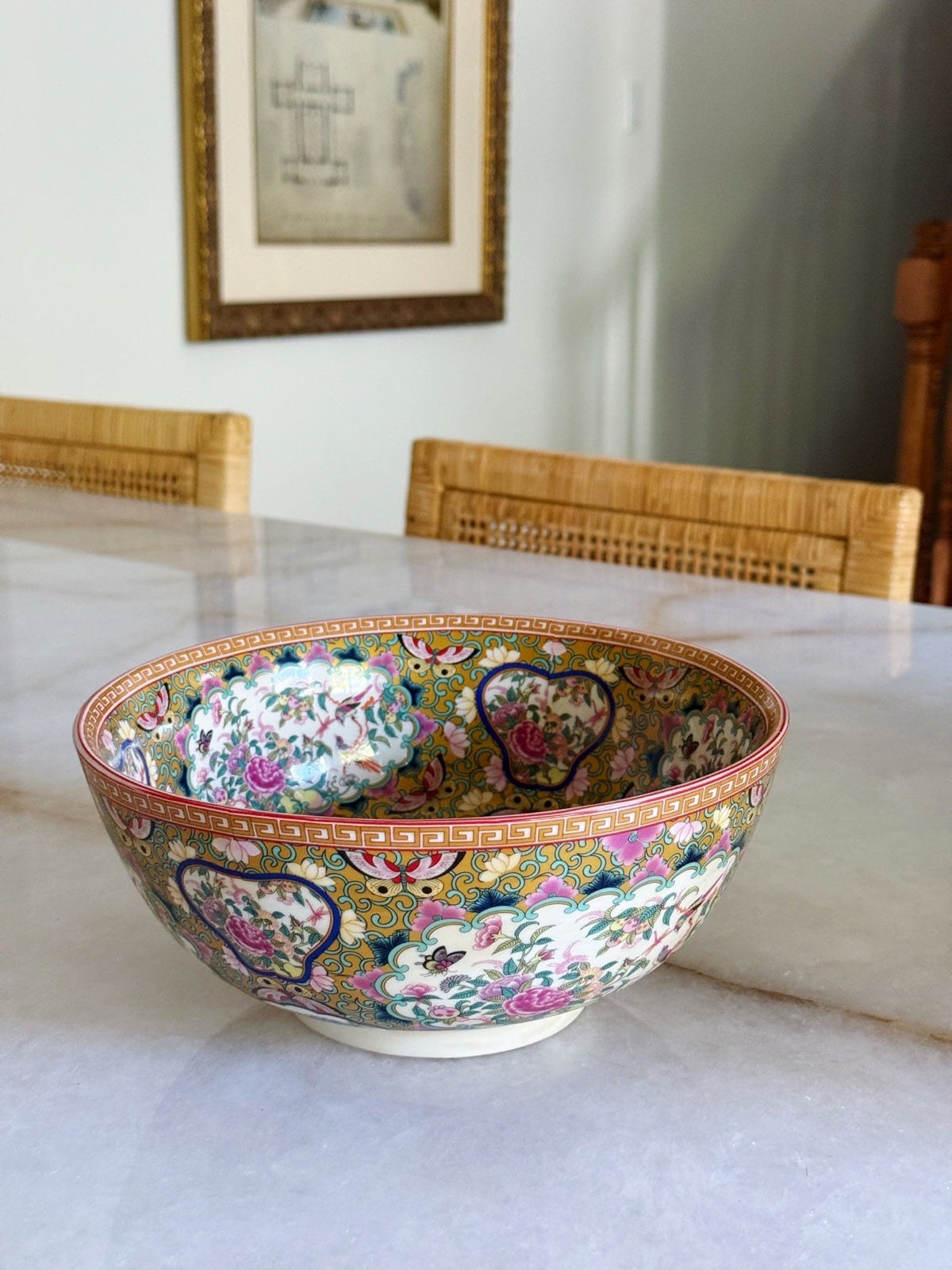 Rose medallion porcelain bowl, front view