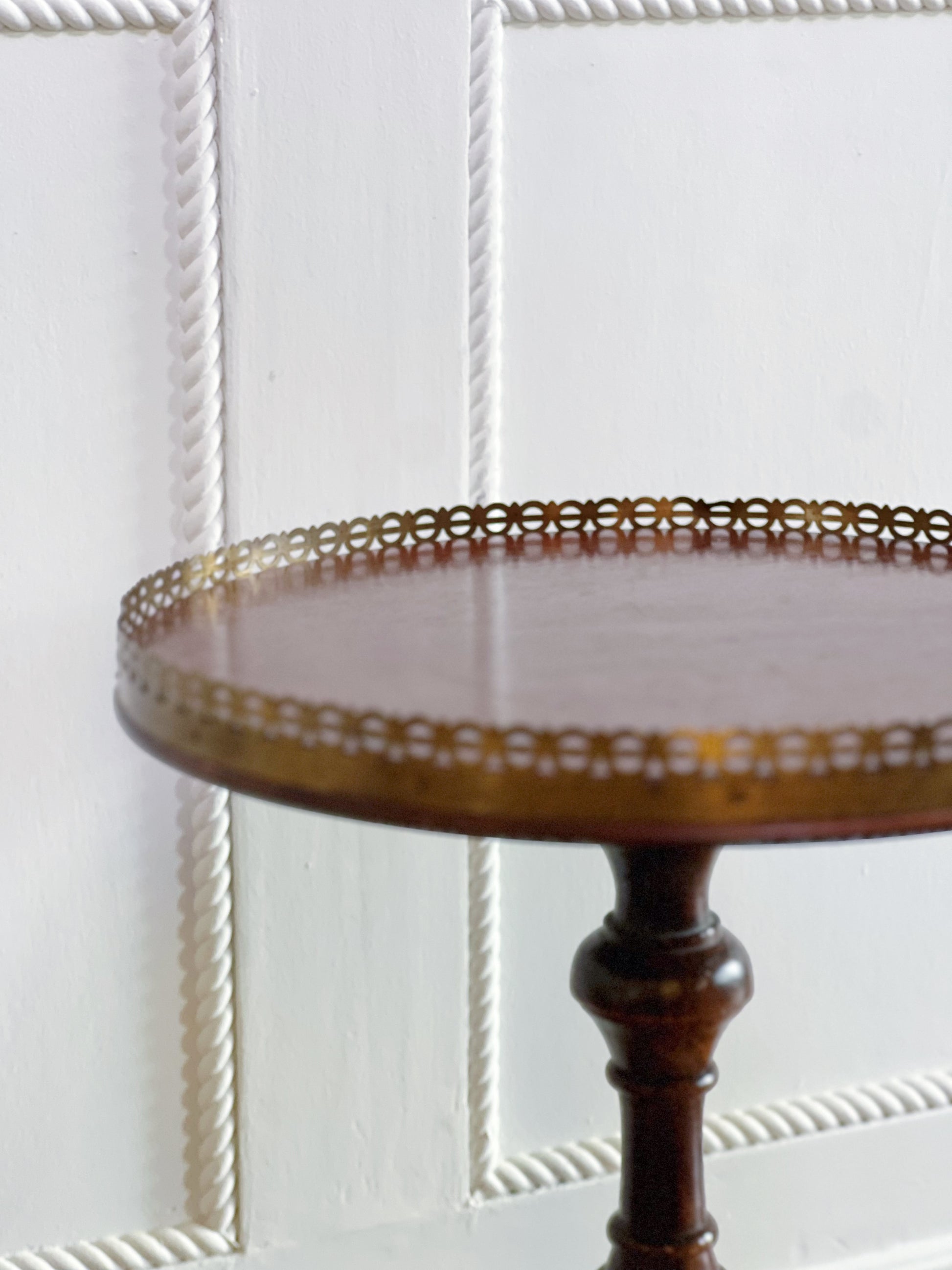 Vintage pedestal side table with brass detail 