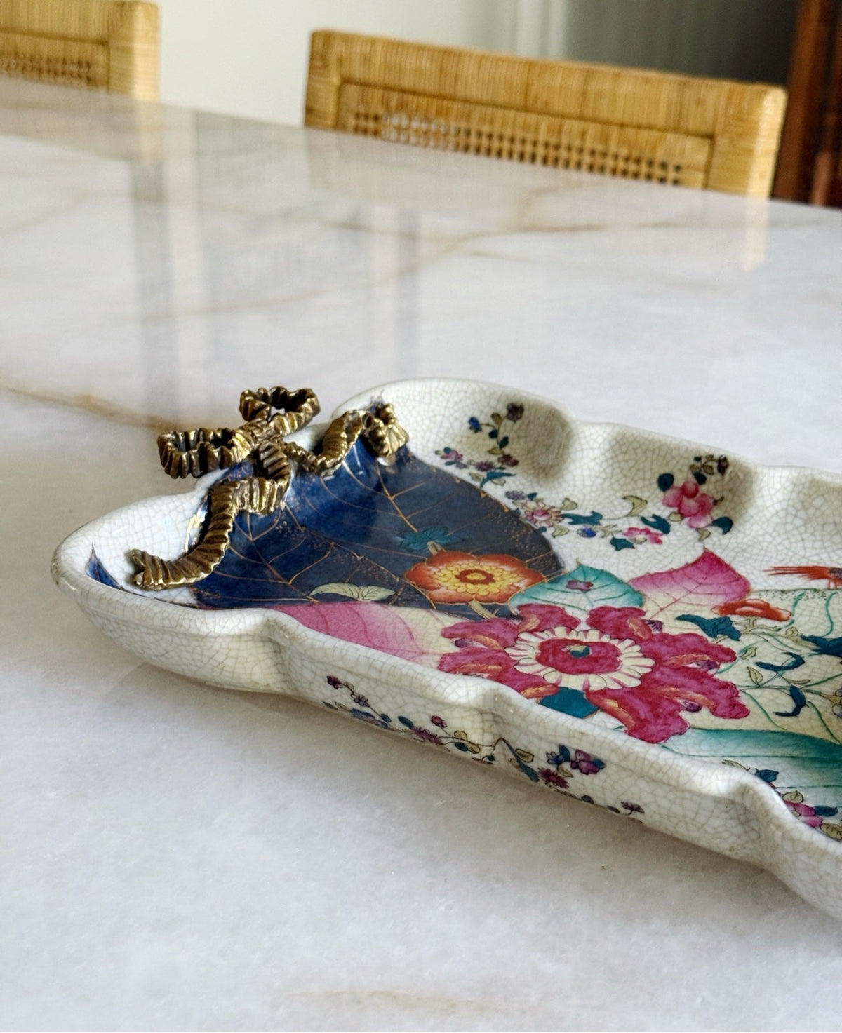 Tobacco leaf porcelain tray, angled view