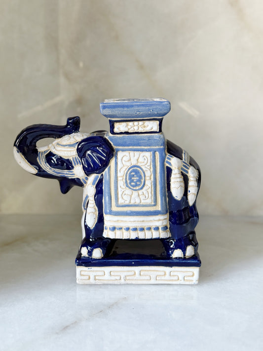 Vintage blue and white elephant plant stand 