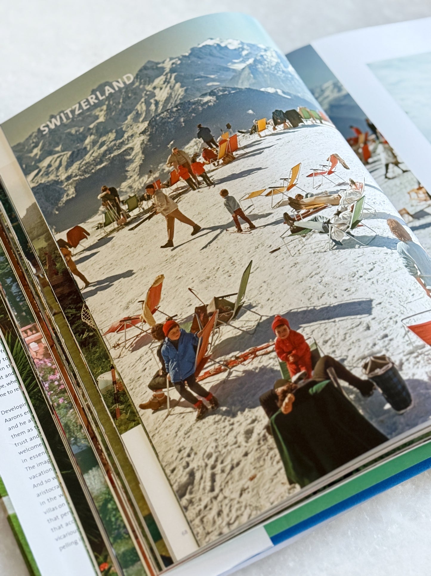 Slim Aarons: A Place in the Sun