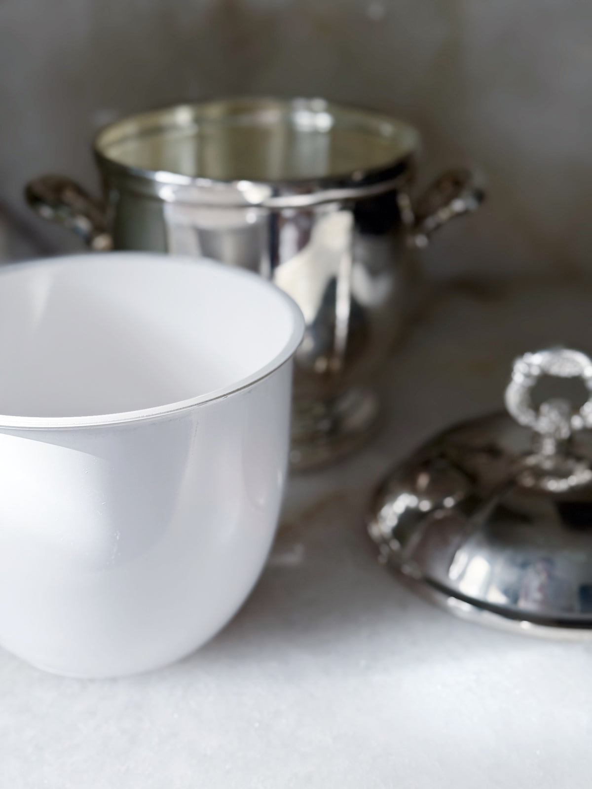 Vintage Silver Lidded Ice Bucket with White Liner | Classic Barware