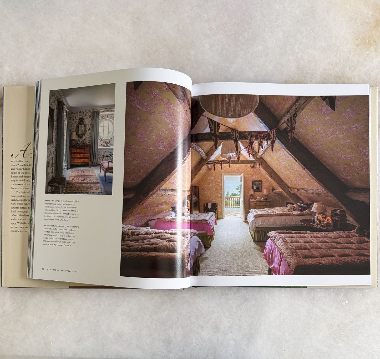 At Home in the Cotswolds: Secrets of English Country House Style