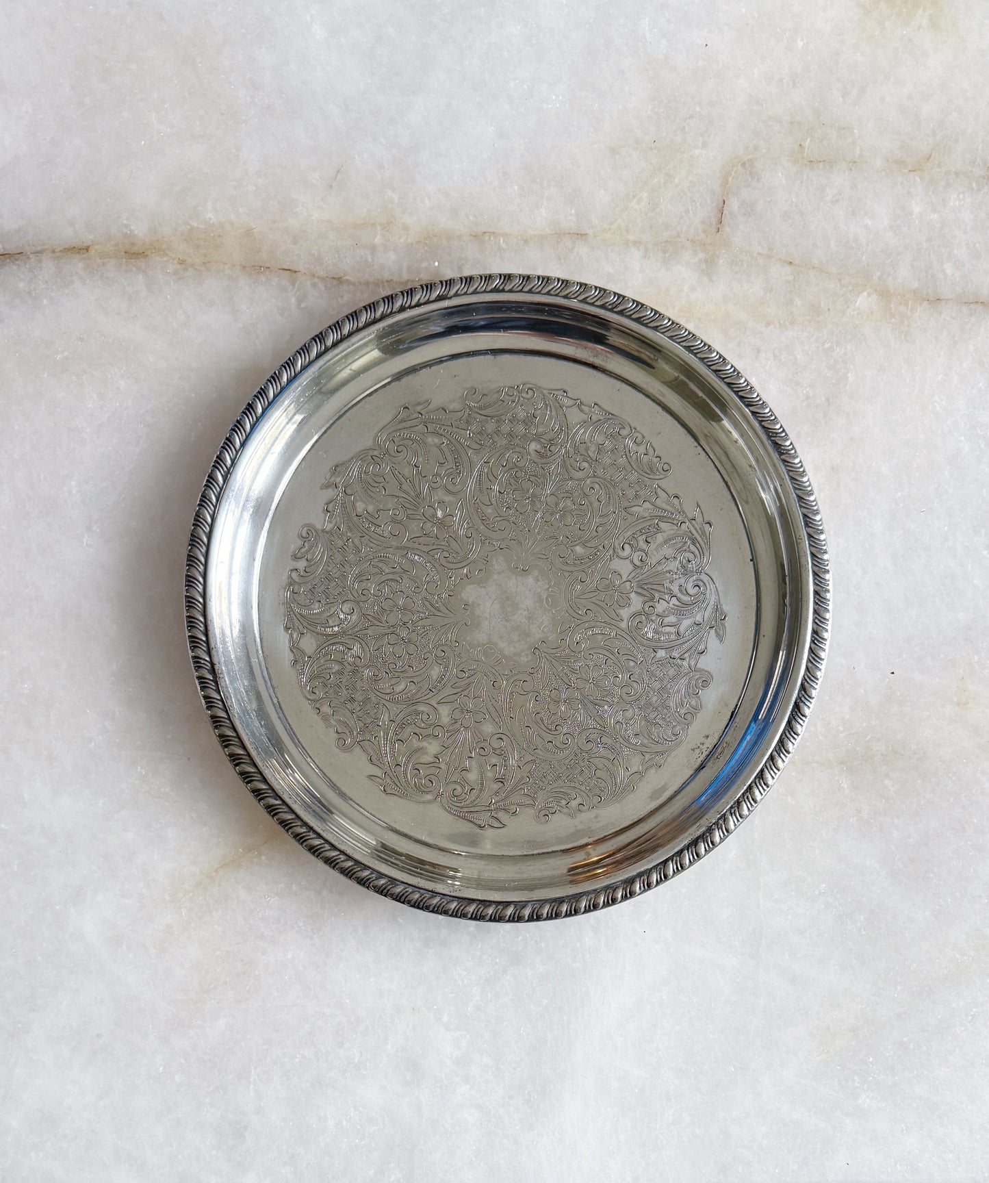 Vintage Round Silver Serving Tray with Rope Detailing