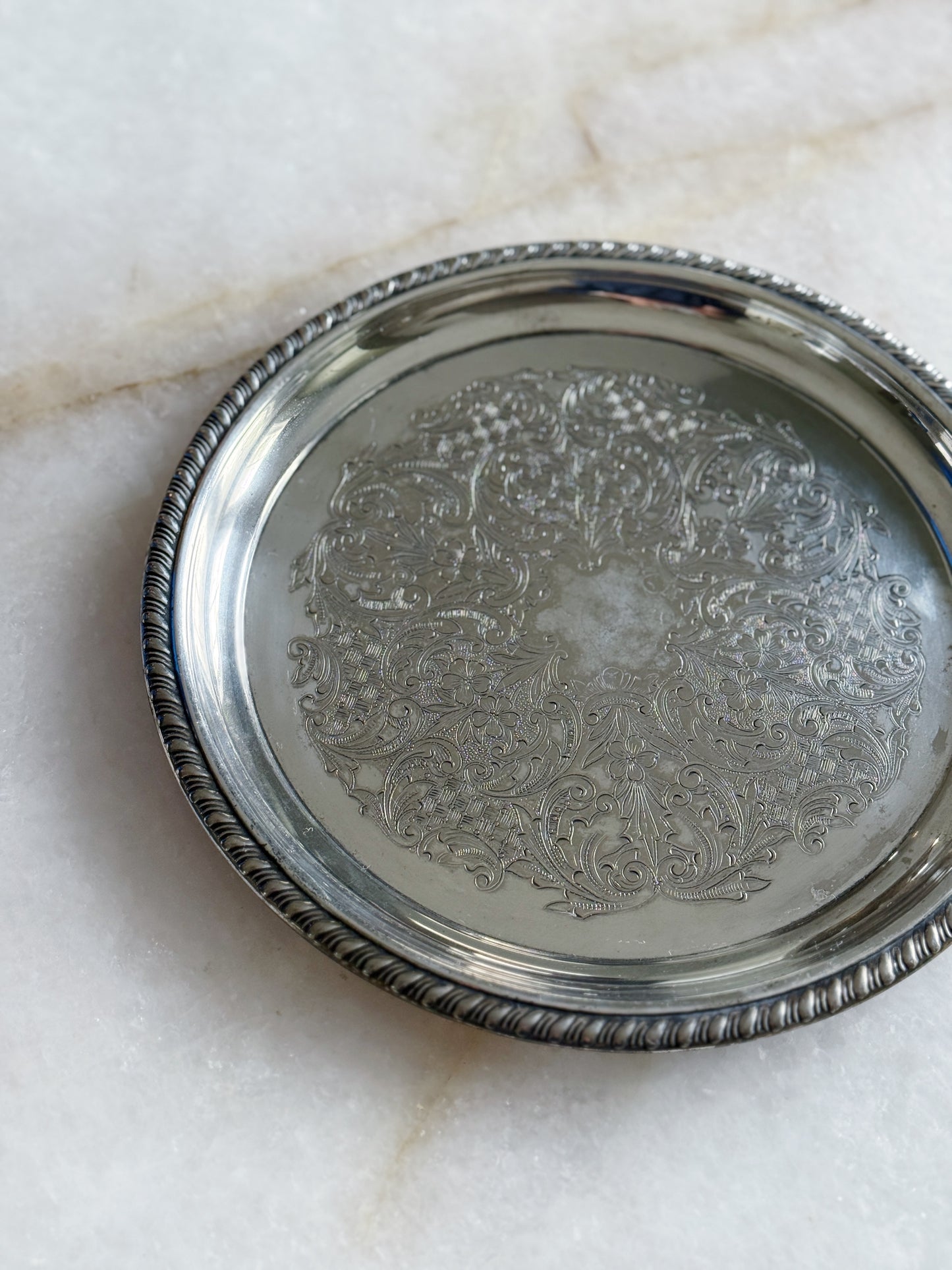 Vintage Round Silver Serving Tray with Rope Detailing
