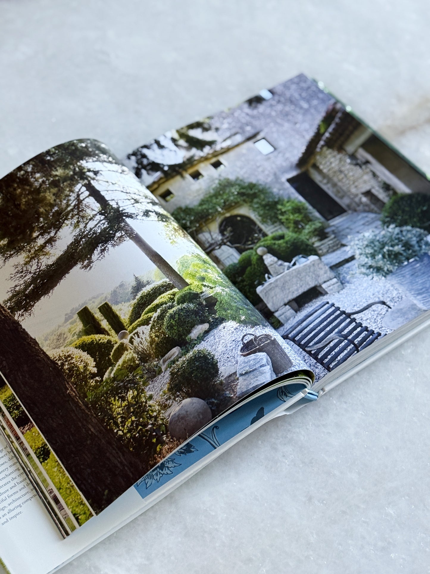 Gardens of Style - Private Hideaways of the Design World by Janelle McCulloch