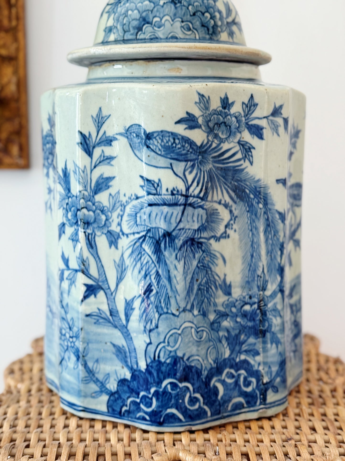 Blue and white large tea jar with bird design