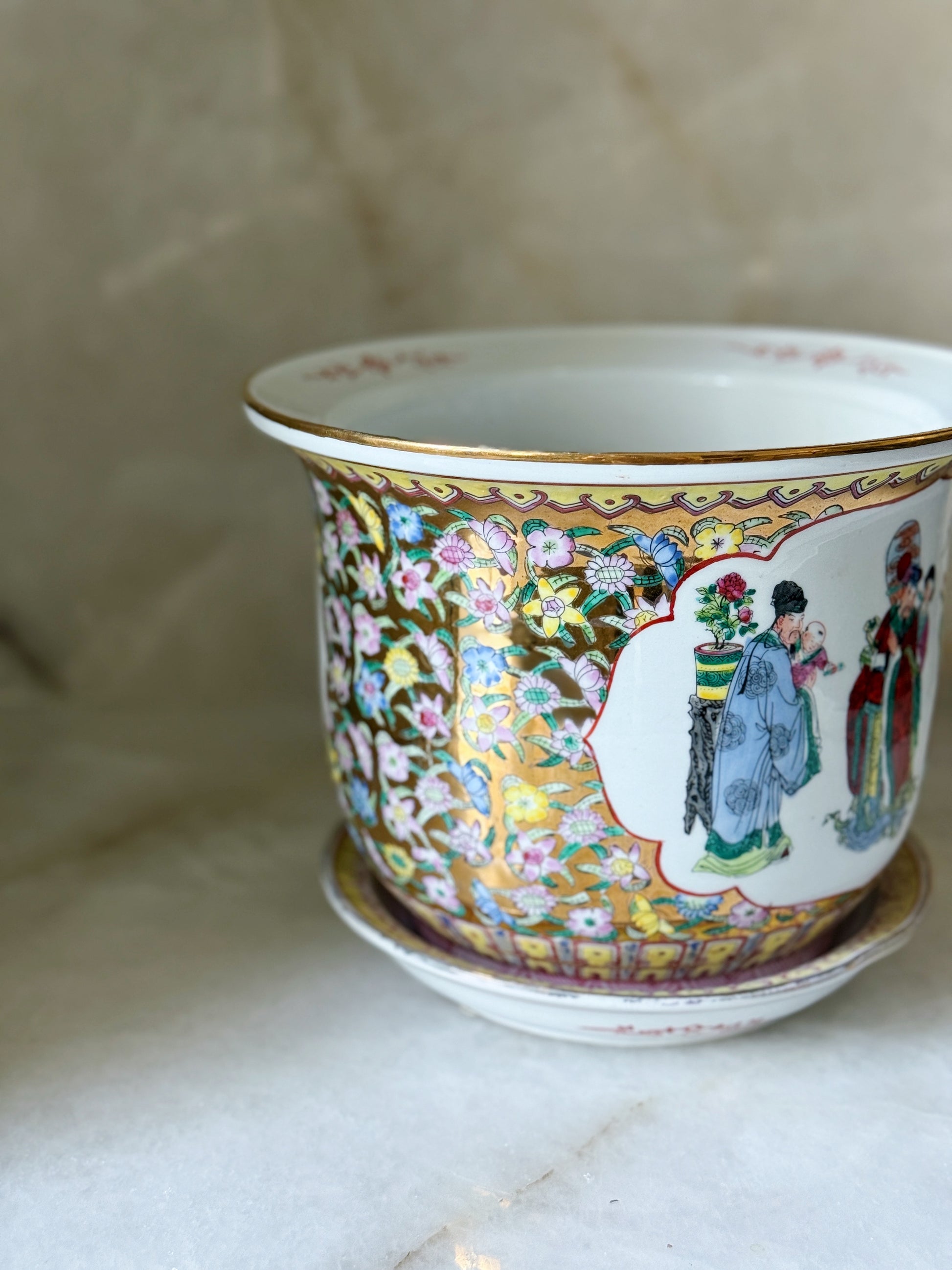 vintage famille rose planter with mille fleur design 